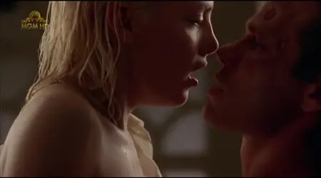 Scena erotyczna z filmu: Połączenie dwóch księżyców